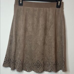 Fornia Women's Faux Suede Elegant Tan Brown Pull On Flowy Western Skirt Small‎